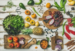 The CDC Says Only 1 in 10 Adults Eat Enough Fruits or Vegetables whole30 high fiber foods